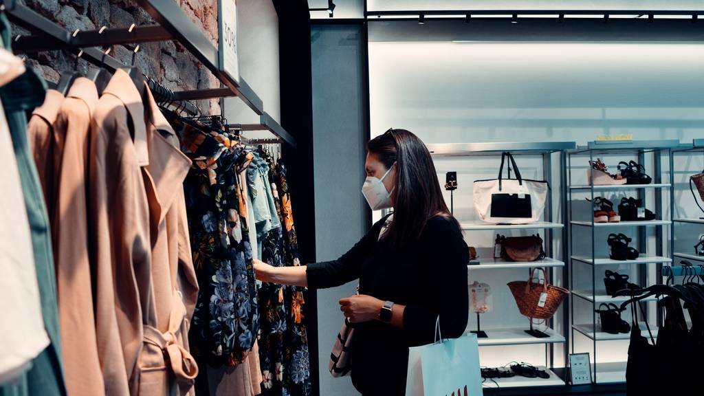 Das musst du beim Shoppen im Ausland beachten