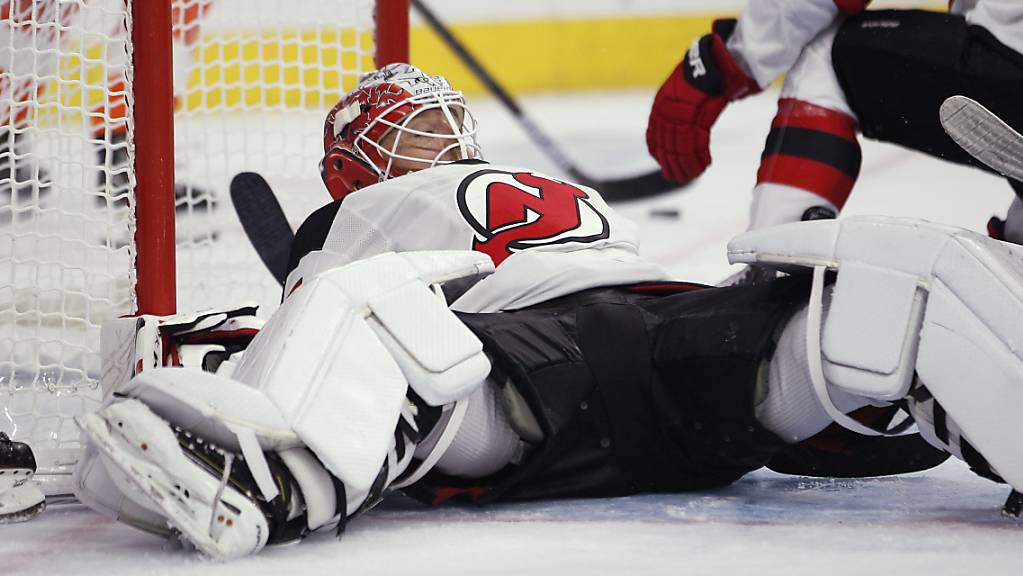 Die New Jersey Devils (im Bild Goalie Cory Schneider) verlieren auch das dritte NHL-Saisonspiel