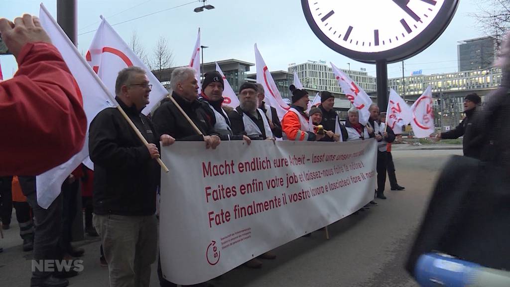  Demo gegen SBB: Sparen auf Kosten der Mitarbeiter?