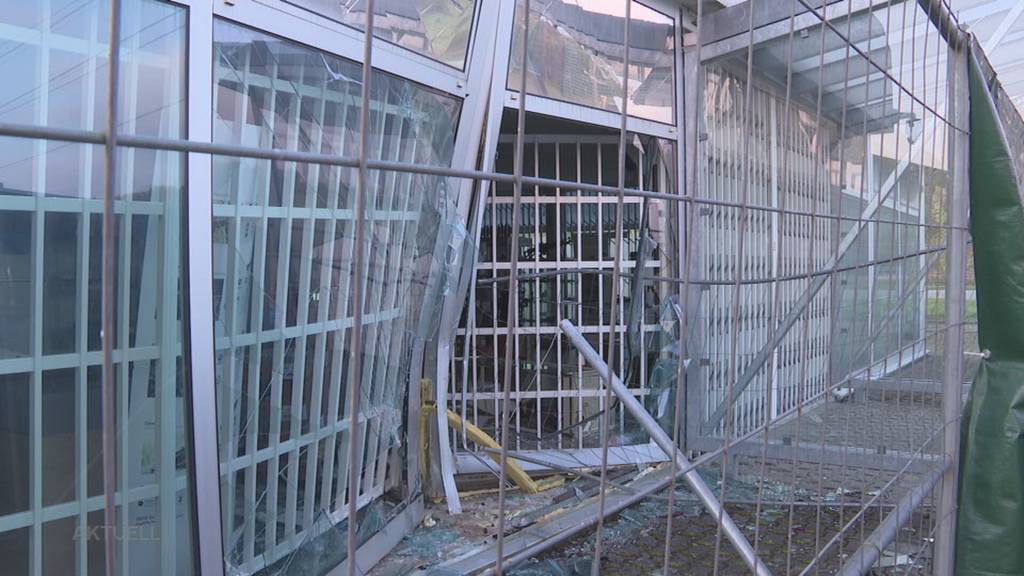 Rammbock-Einbruch: Prozess gegen Duo, das in Dintikon ein Waffengeschäft ausgeraubt hat