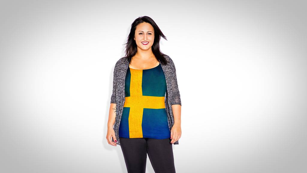 Nina in ihrer ersten Schwedischlektion