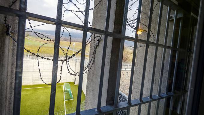 Knapp 7000 Menschen sitzen in der Schweiz im Gefängnis