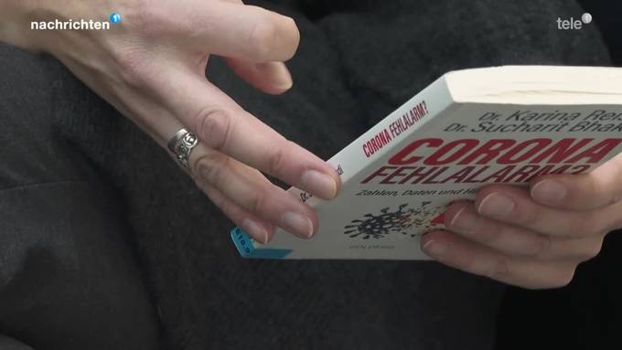 Umstrittene Bücher in der Bibliothek