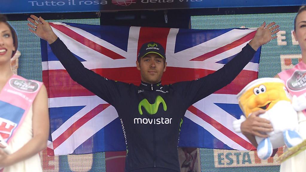 Der Brite Alex Dowsett bejubelt im Mai 2013 seinen ersten Tageserfolg beim Giro d'Italia