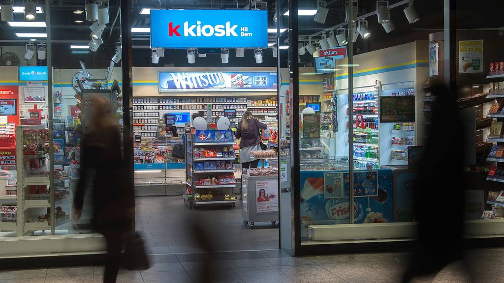Valora betreibt unter anderem verschiedene Kiosk-Ketten wie etwa K Kiosk, avec und die Eigenmarke Valora.