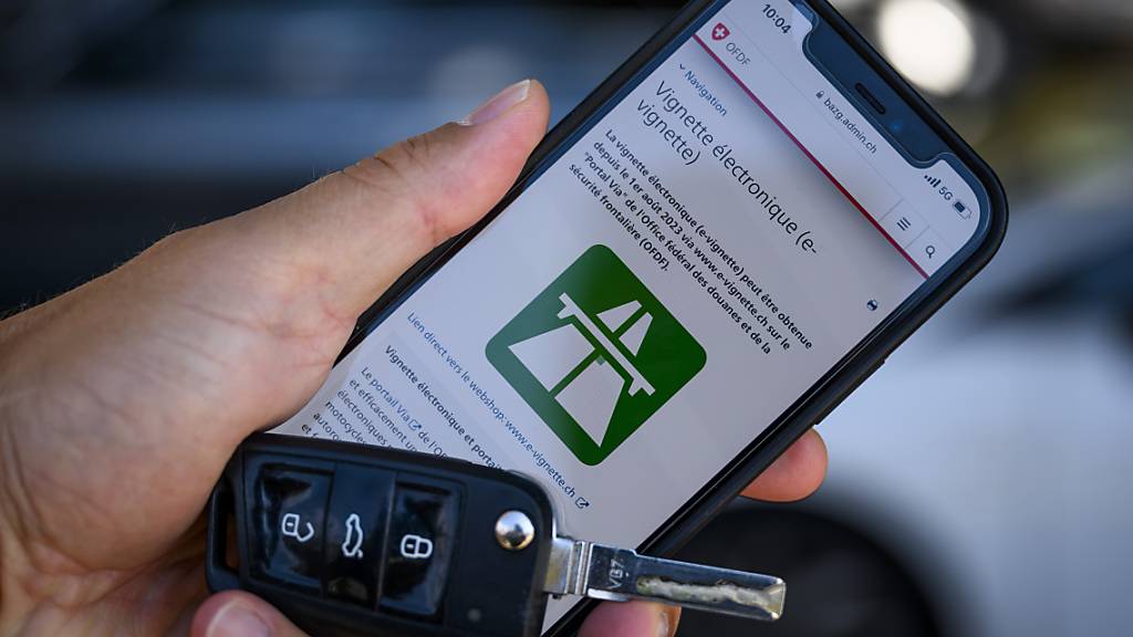 Die neue E-Vignette kann im Internet gekauft werden und ist mit der Autonummer verknüpft. (Archivbild)