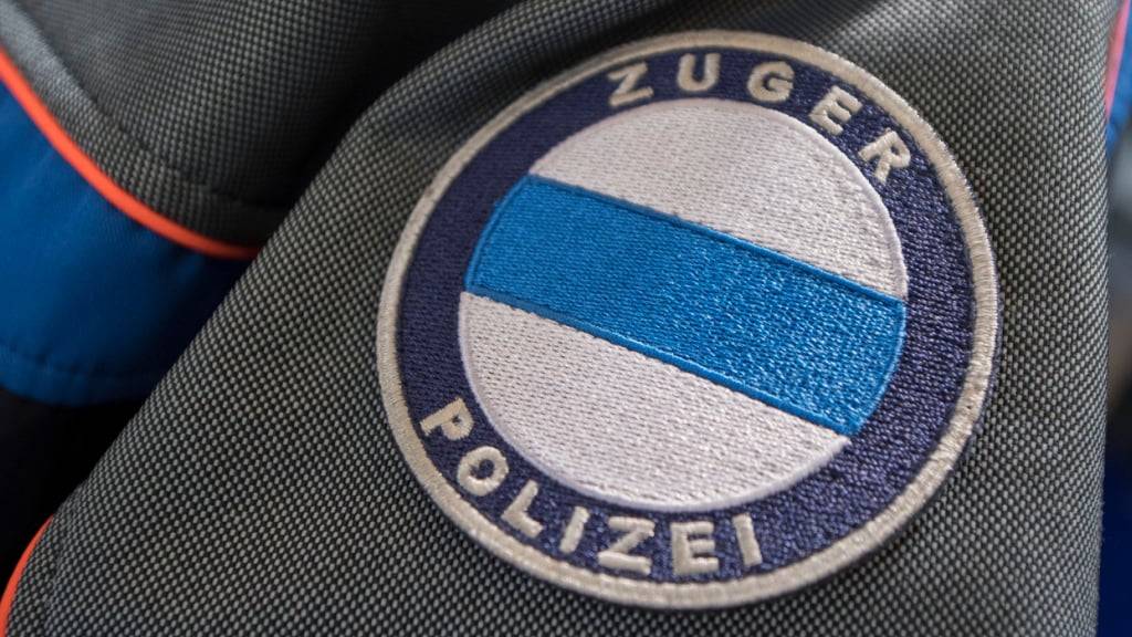 Die Zuger Polizei musste in der Nacht auf Montag in Oberwil bei Zug ausrücken. (Symbolbild)