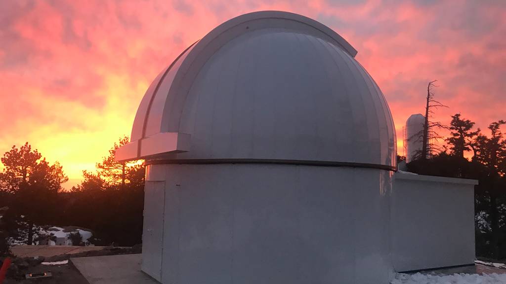 Die Kuppel im National Astronomical Observatory of Mexico in San Pedro Mártir, unter der das Teleskop «SAINT-EX» steht. Dank Präzisionsinstrumenten ist es in der Lage, ausserhalb unseres Sonnensystems «ultra-kühle» Sterne auszumachen und sie umkreisende, potenziell bewohnbare Planeten. (zVg)