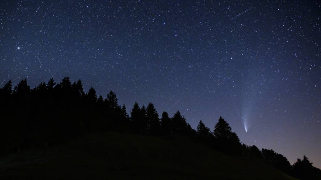 Zwischen dem 12. Oktober und dem 2. November sind die Chancen am grössten, den Lemmon-Kometen am Schweizer Nachthimmel bestaunen zu können. (Symbolbild)