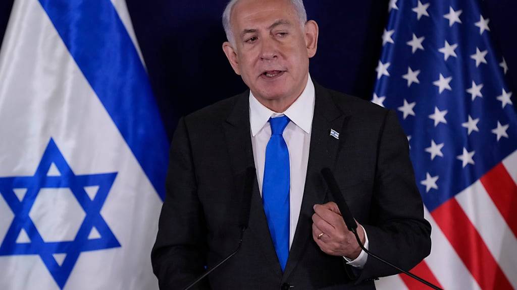 Benjamin Netanjahu, Ministerpräsident von Israel, spricht bei einer Pressekonferenz im Anschluss der Gespräche mit US-Außenminister Blinken. Foto: Jacquelyn Martin/AP Pool/AP