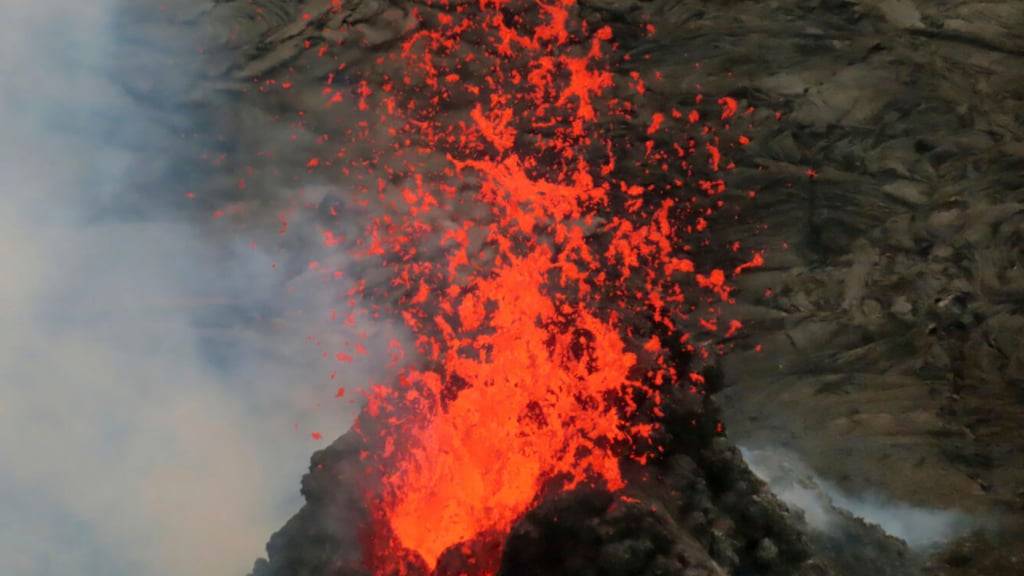 Der Vulkan Kilauea auf Hawaii ist erneut ausgebrochen. (Archivbild)