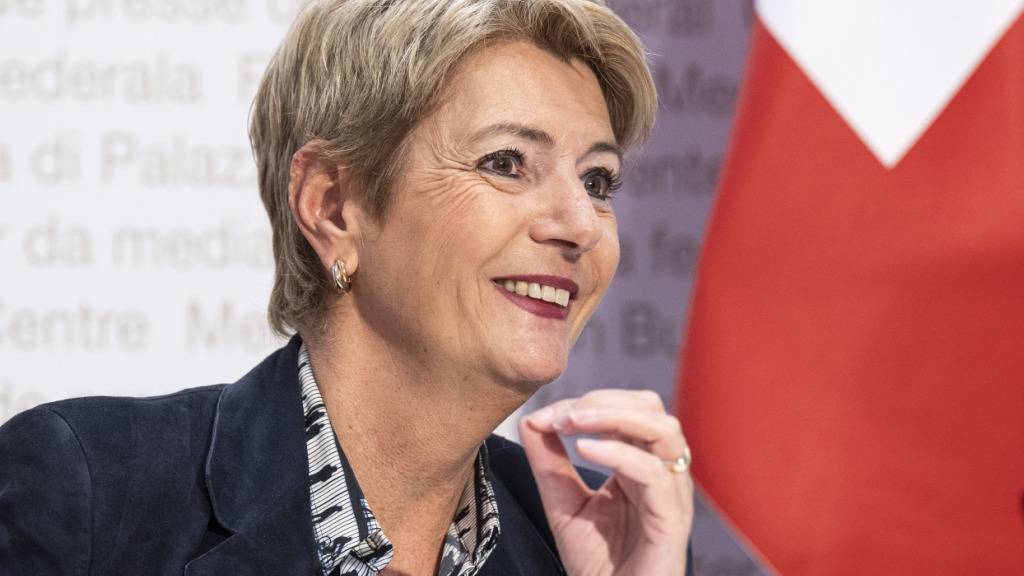 Bundesrätin Keller-Sutter legt Argumente für Einzelbesteuerung vor
