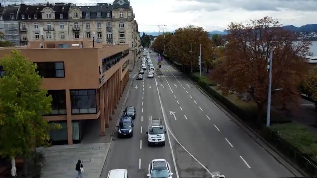 Stadt Zürich halbiert Auto-Spuren auf der Bellerivestrasse