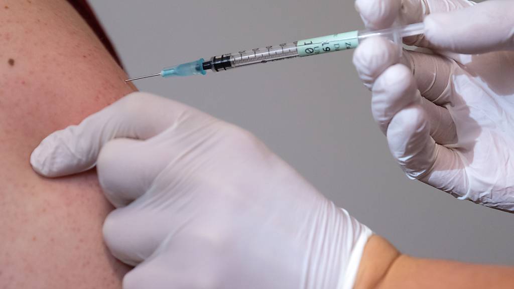 Biontech will angepassten Corona-Impfstoff in Kürze ausliefern