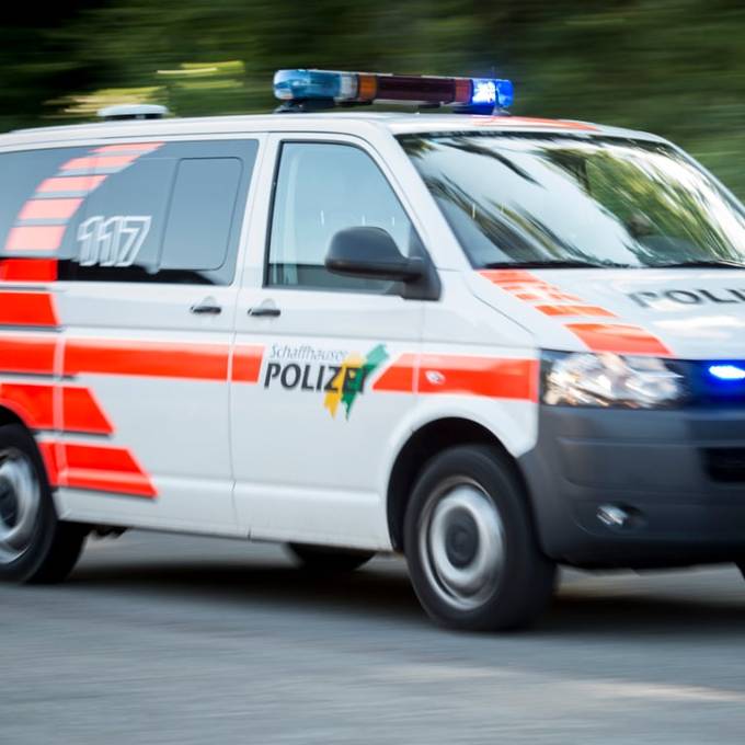 Schaffhauser Polizei schnappt Fahrerflüchtige nach Traktor-Crash