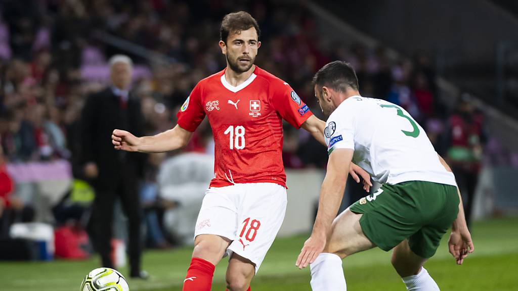 Admir Mehmedi zog sich im EM-Qualifikationsspiels der Schweiz gegen Irland (2:0) einen Muskelfaserriss im hinteren rechten Oberschenkel zu und fällt auf unbestimmte Zeit aus