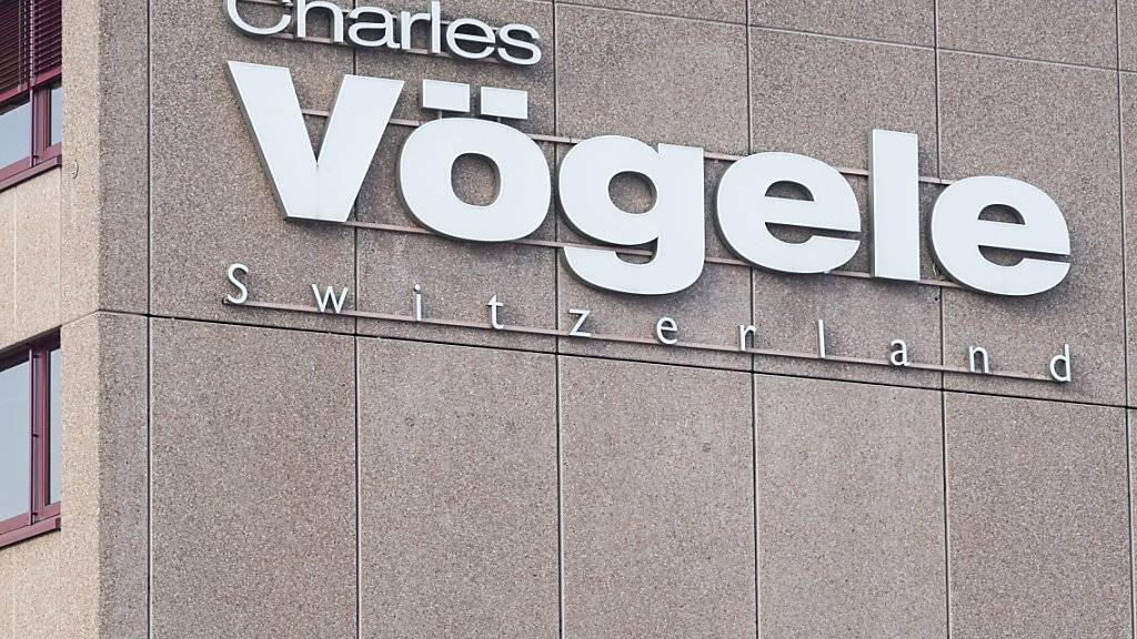 Blick auf den Bekleidungskonzern Charles Vögele am Hauptsitz Pfäffikon: Nach der Übernahme des Konzerns durch italienische Investoren steht die Niederlassung in den Niederlanden vor dem Aus.
