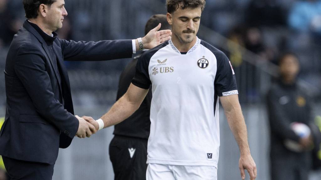 Lindrit Kamberi (rechts) muss nach seinem Platzverweis gegen die Young Boys in den nächsten drei Spielen zuschauen