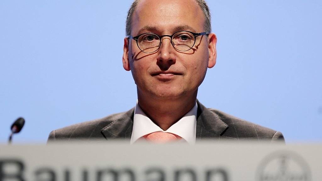 Werner Baumann an der Generalversammlung im April: Der neue Bayer-Chef will für 62 Milliarden US-Dollar den US-Agrarchemiekonzern Monsanto schlucken.