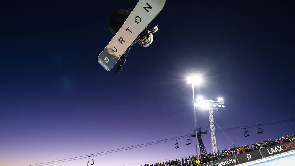 Die Schweizer Snowboarder bleiben am Laax Open allesamt in der Qualifikation hängen. (Archivbild)