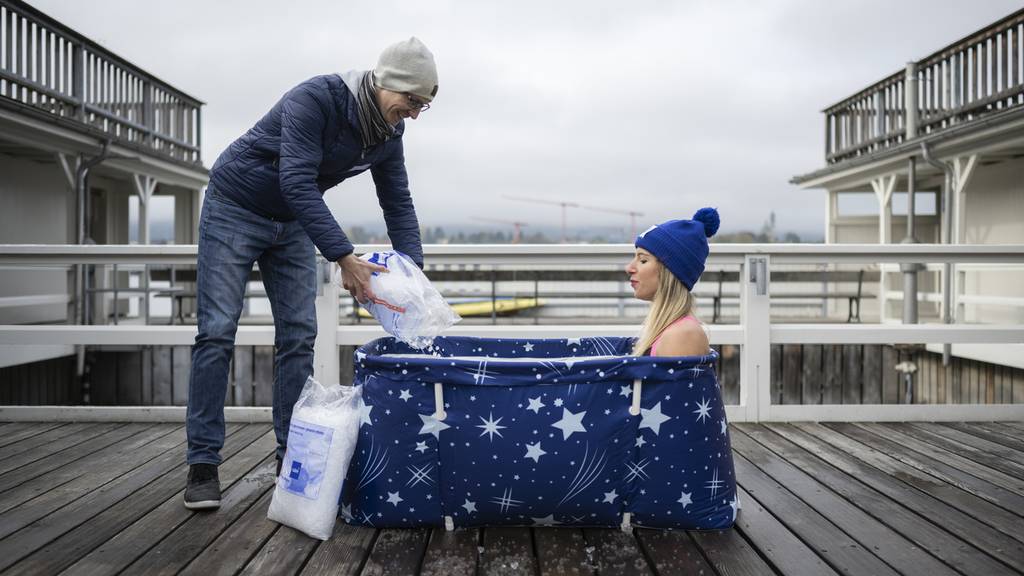 Zürich testet ein Winterschwimmangebot im Seebad Utoquai