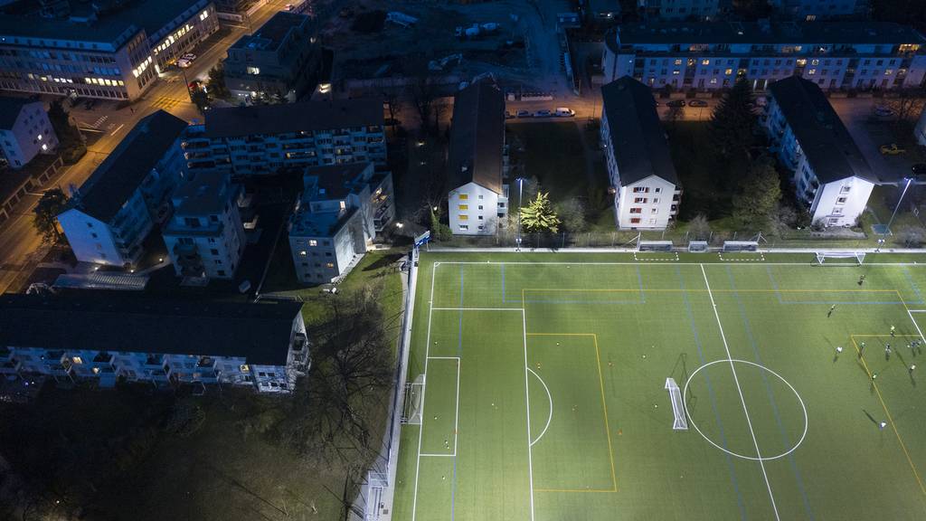 Gemeinderat fordert mehr Fussballplätze in Zürich