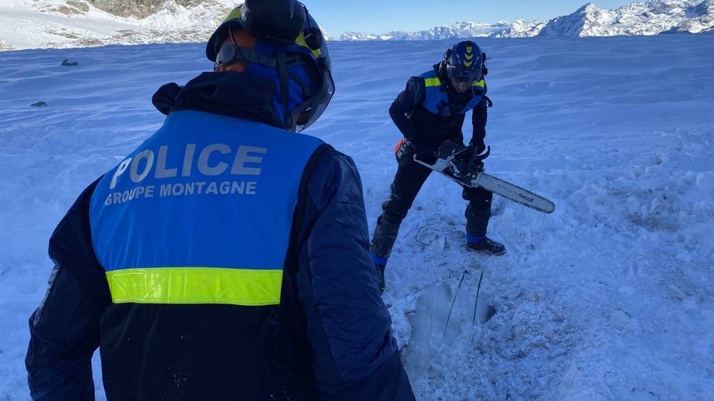 Walliser Polizei findet wieder menschliche Überreste im Eis