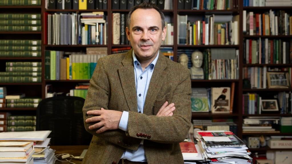 Der Literaturwissenschaftler Oliver Lubrich hat die Reportage-Essays der US-amerikanischen Journalistin Dorothy Thompson herausgegeben. Sie schrieb über den Niedergang der Demokratie in Berlin 1931 und 1932 - er sagt im Gespräch, was das mit den politischen Verhältnissen heute zu tun hat.