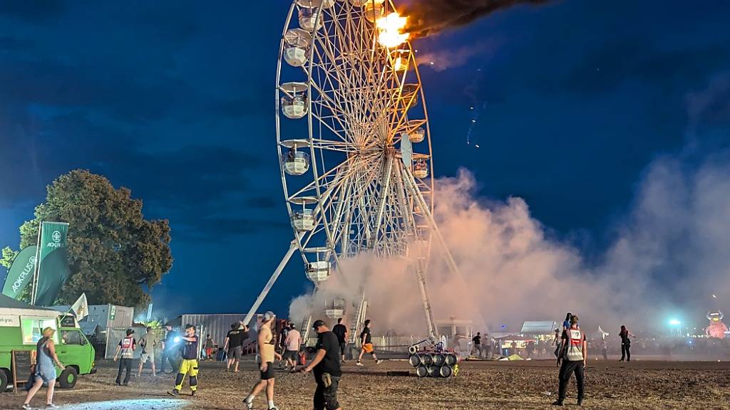 25 Verletzte nach Brand eines Riesenrads in Deutschland