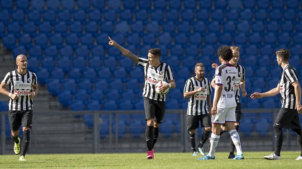 Mychell Da Silva Chagas (Mitte mit Ball und im Bild noch im Trikot von YF Juventus) spielt künftig in der Challenge League für Servette