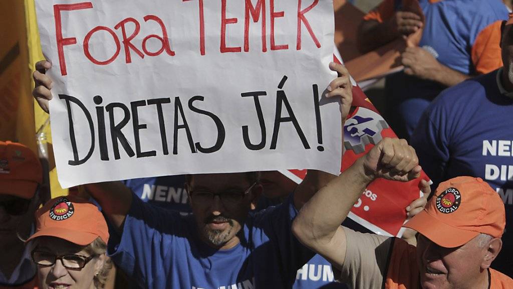 «Verschwinde Temer - sofort!» - Die Aufforderung der Strasse an den brasilianischen Präsidenten könnte nicht unmissverständlicher sein bei der Demonstration in der Hauptstadt.
