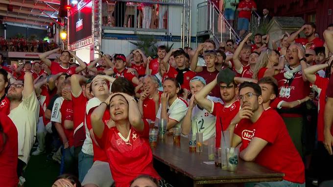 Fans rechnen nach dem Katar-Spiel mit der Schweiz ab