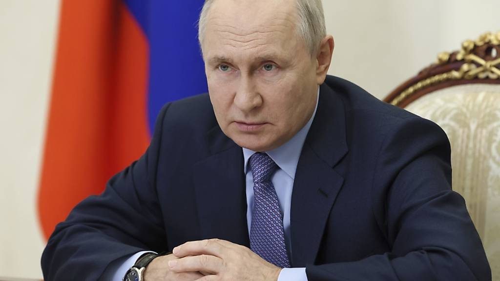 Russland hat den USA und Großbritannien eine Beteiligung an der Attacke auf das Hauptquartier seiner Schwarzmeerflotte auf der Krim vorgeworfen. Foto: Mikhail Metzel/Pool Sputnik Kremlin/AP/dpa - ACHTUNG: Nur zur redaktionellen Verwendung und nur mit vollständiger Nennung des vorstehenden Credits