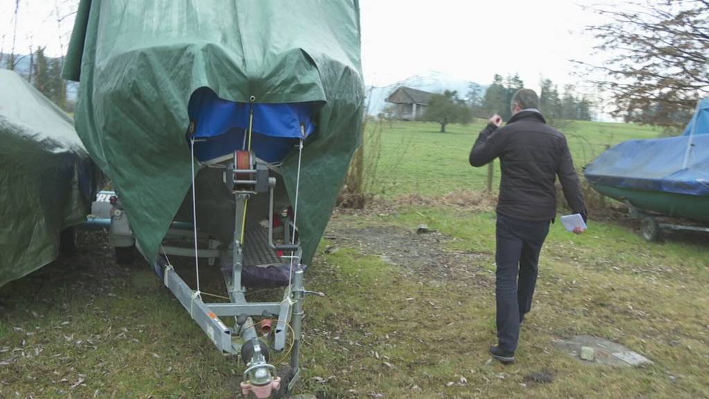 Unbekannte stehlen Schiffsmotoren in Hünenberg