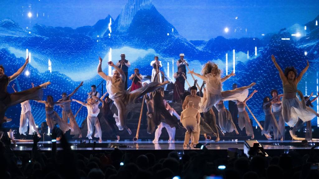 Mit einer Mischung aus Tradition und Moderne wurde der erste ESC-Halbfinal eröffnet.