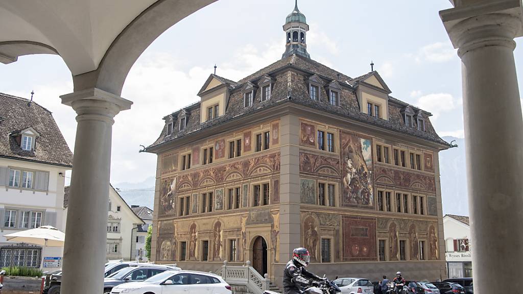 Auf den Kanton Schwyz kommt eine finanziell angespannte Zeit zu. Dennoch, die Steuern wollen sie nicht erhöhen.