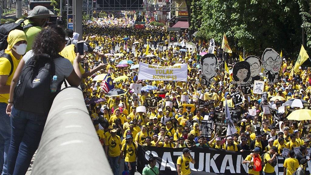 In Gelb gegen den Premier: Aktivisten der Bewegung Bersih demonstrieren in Kuala Lumpur.