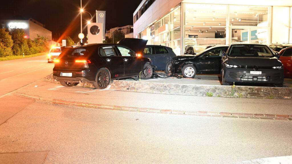 Der Sachschaden beläuft sich auf mehrere zehntausend Franken.