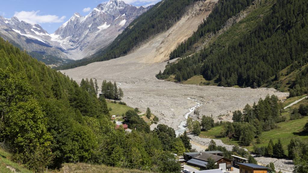 Das Dorf Blatten wurde am 28. Mai 2025 nach einem Gletscherabbruch unter Eis- und Schuttmassen begraben. (Archivaufnahme vom September 2025)