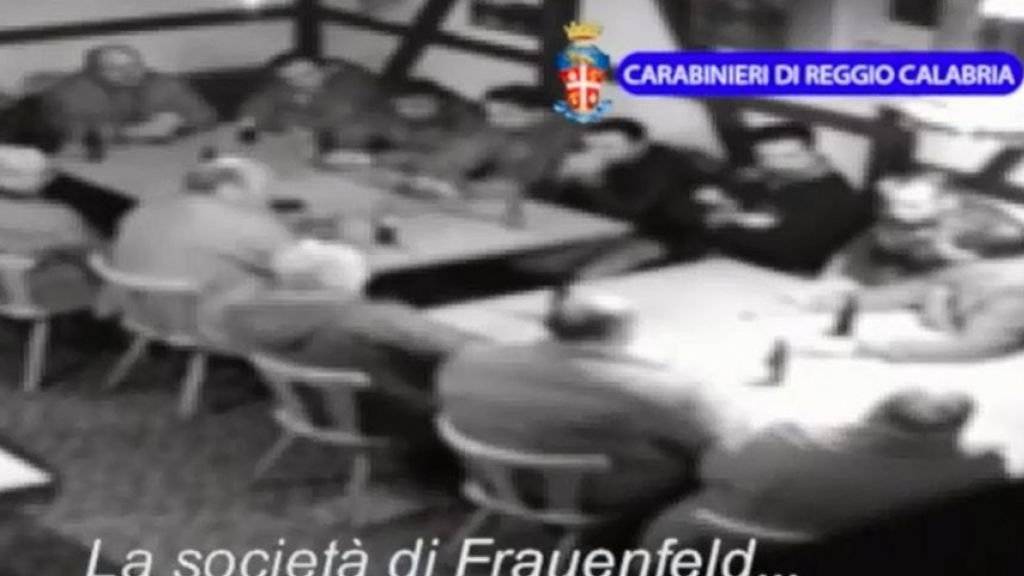 Eine Videosequenz der ‹‹Operazione Helvetica››, veröffentlicht von der kalabrischen Polizei im August 2014. Ausser im Wallis gab es im März dieses Jahres auch in den Kantonen Thurgau und Zürich Verhaftungen von mutmasslichen 'Ndrangheta-Mitgliedern. (Archivbild)