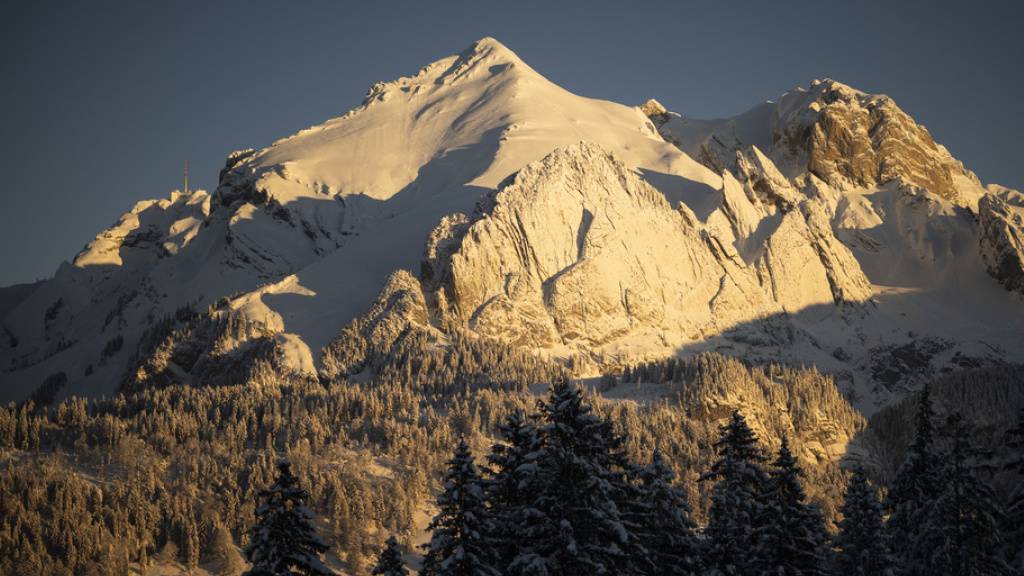Blick auf den Säntis und den Schafberg im Skigebiet Wildhaus SG. (Archivbild)