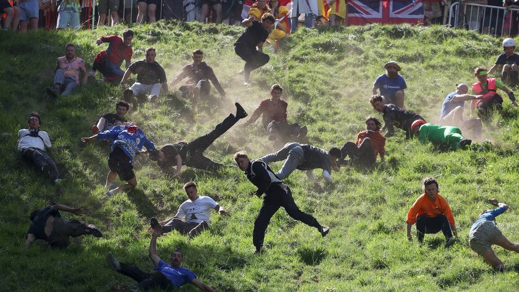 Legendäres Käserennen in England: Deutscher gewinnt zum dritten Mal in Folge
