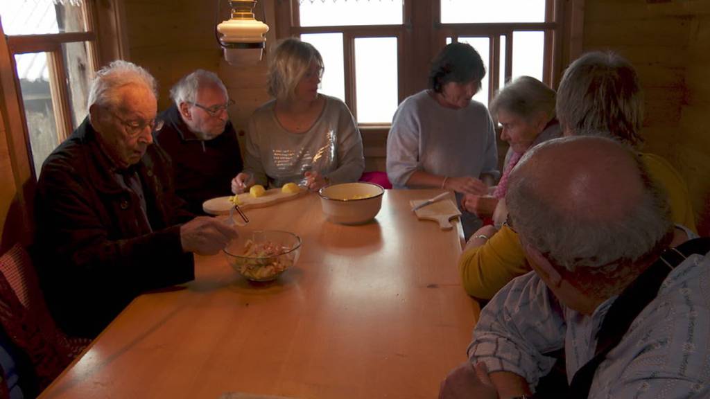 Ausflug mit Wunderwirkung: Wie ein Alp-Besuch Appenzeller Demenz-Erkrankten hilft