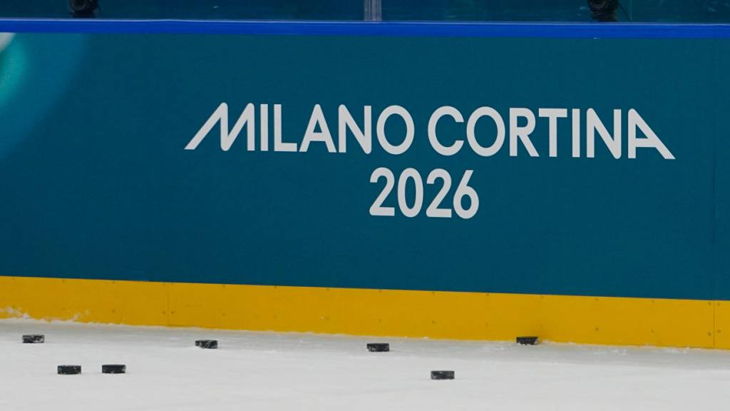 Finnlands Eishockeyspielerinnen stehen schon am Donnerstag gegen Kanada im Einsatz