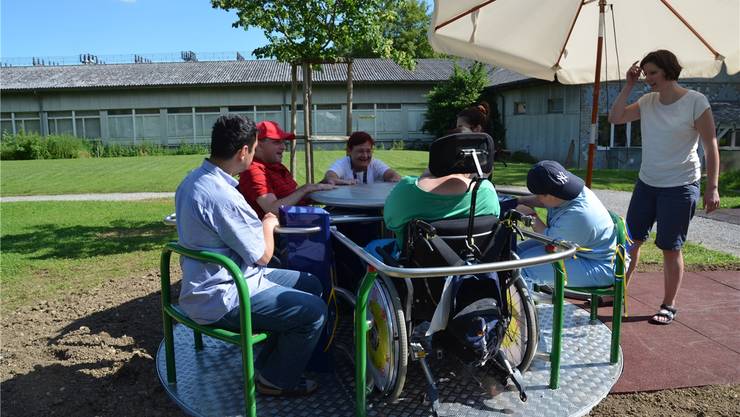 Auch Rollstuhlfahrer Konnen Jetzt Karussell Fahren Grenchen Solothurn Solothurn Grenchner blatt