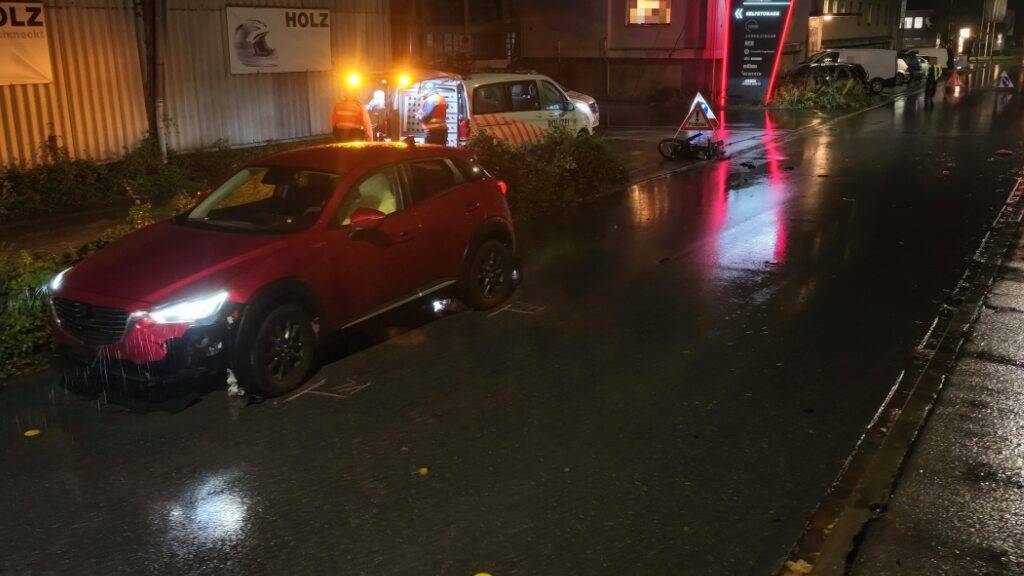 Velofahrerin bei Verkehrsunfall schwer verletzt