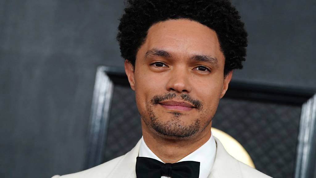 ARCHIV - Trevor Noah bei den Grammy Awards in Los Angeles. Foto: Jordan Strauss/Invision/AP/dpa