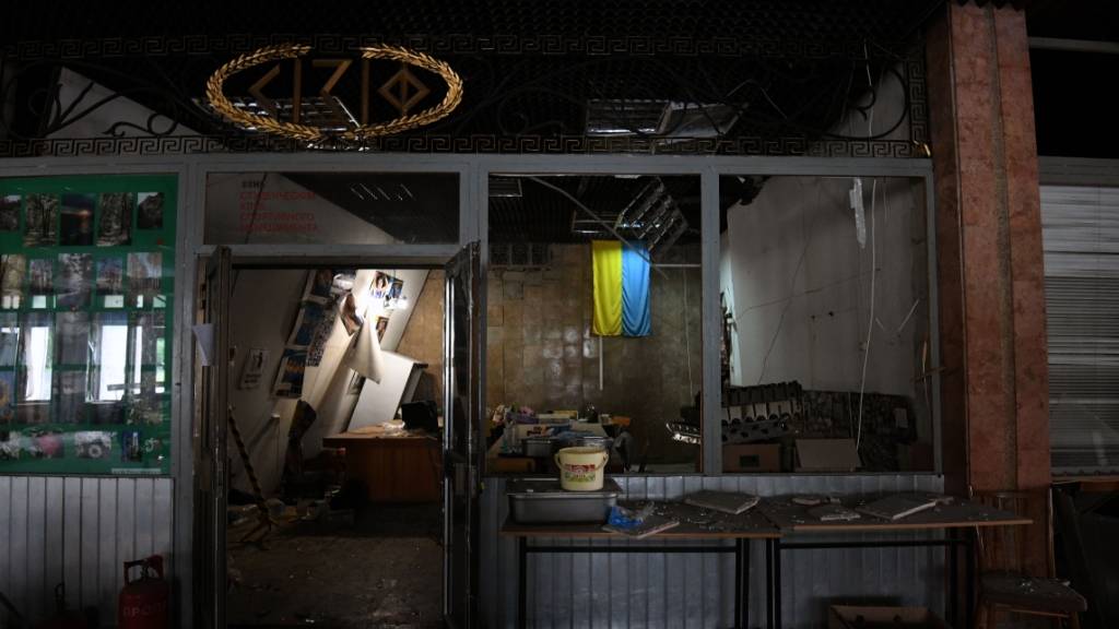 Ein durch russischen Beschuss zerstörter Sportkomplex der Polytechnischen Hochschule in Kiew.