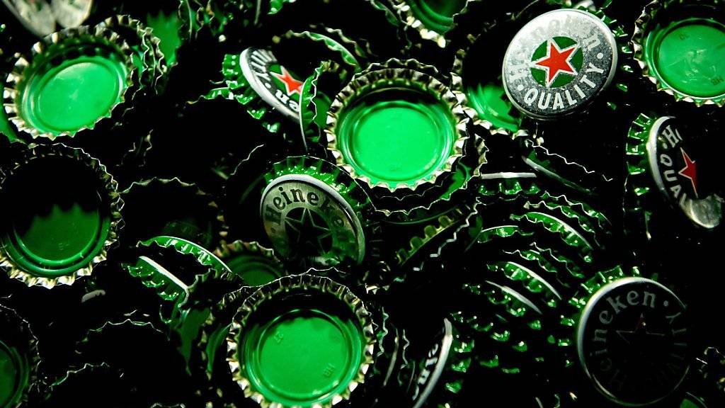 Mehr Umsatz und tiefere Abschreibungen verhalten Heineken zu mehr Gewinn. (Archiv)