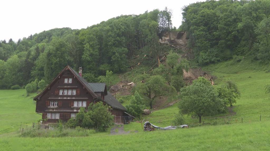 Ostschweiz ertrinkt im Daurregen – Beinahe-Katastrophe in Ebnat-Kappel